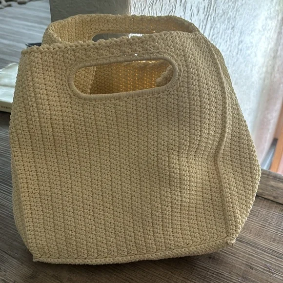 Very useful bag/purse - Picture 2 of 4